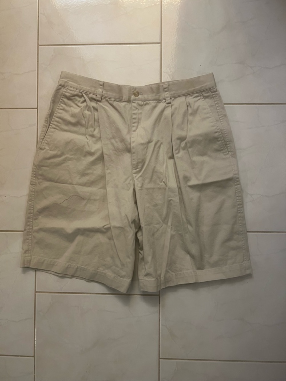 Claiborne Men’s Light Beige Pleated Front Shorts